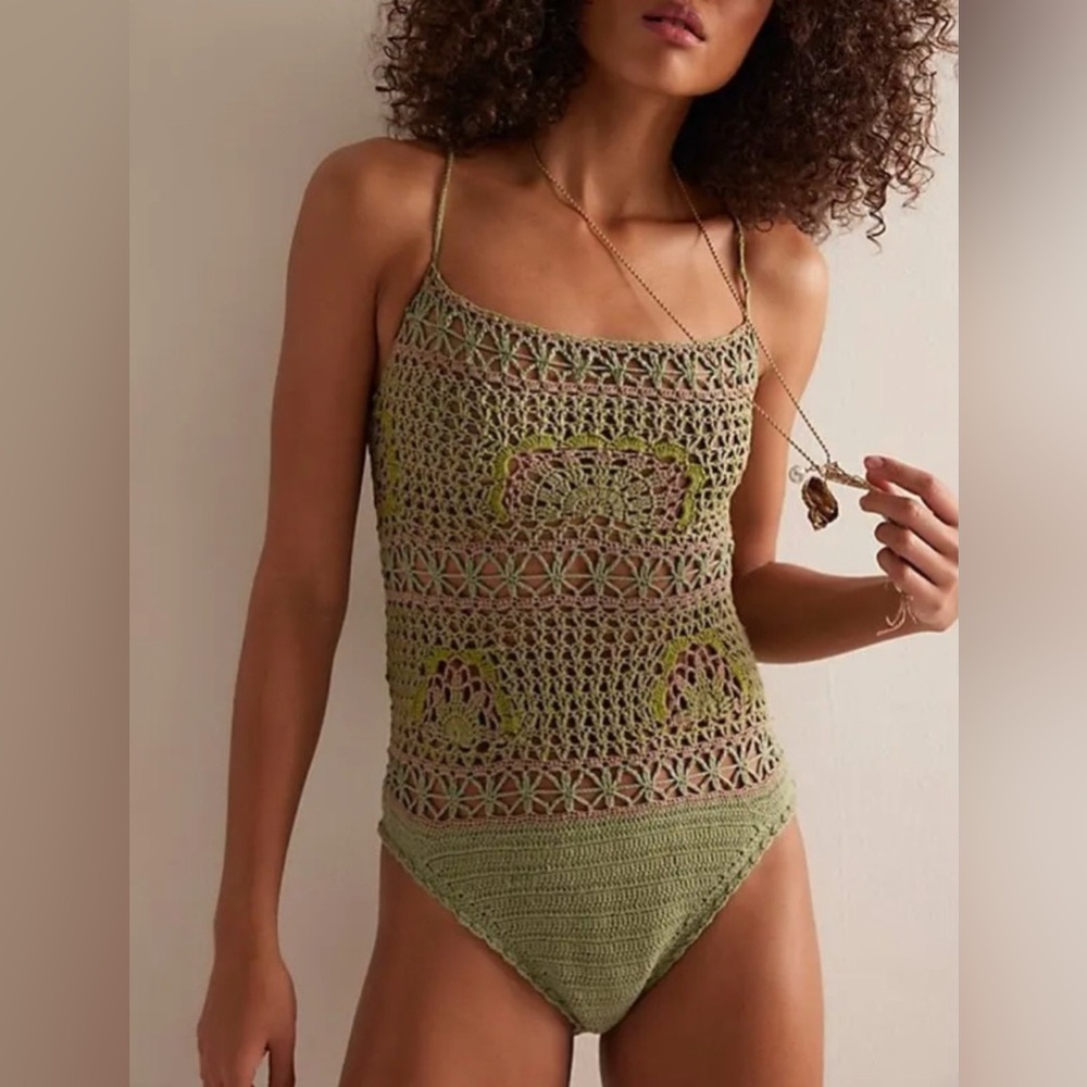 NWT Free People Bali Secrets Garden Bodysuit